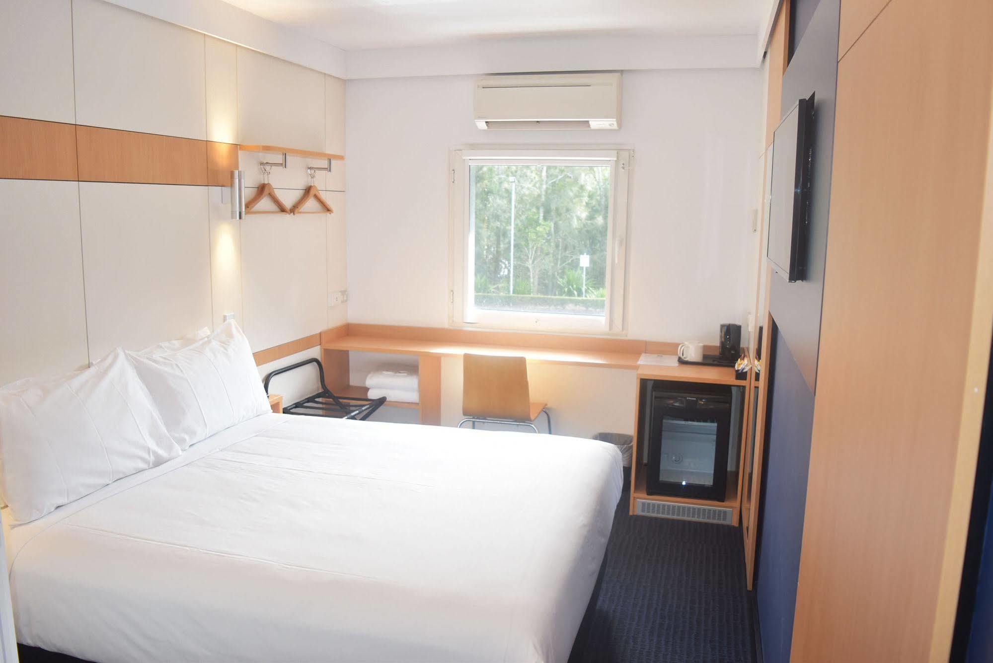 Ibis Budget - Госфорд Экстерьер фото