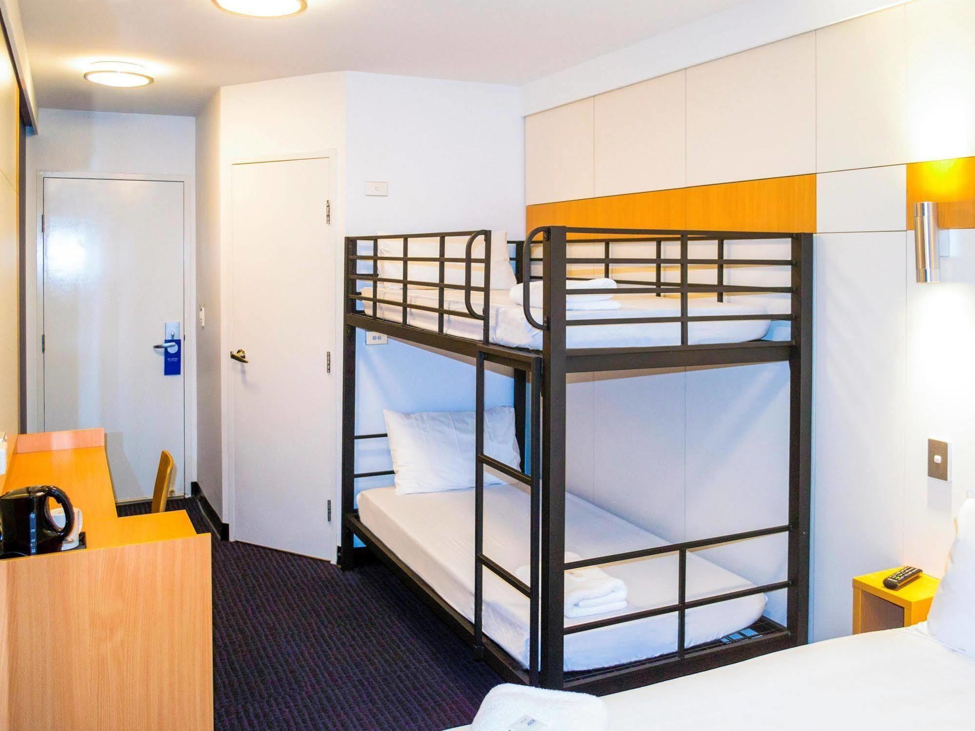 Ibis Budget - Госфорд Экстерьер фото